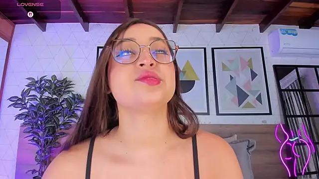 MiaKay1 online show from 01/15/26, 03:32