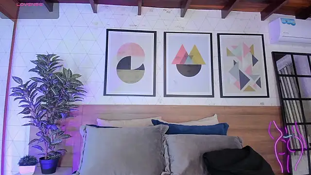 MiaKay1 online show from 02/02/26, 03:38