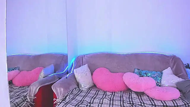 CurlyDreams online show from 05/08/26, 05:33