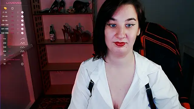 Snapshot of Goddess_Sophie chatting on 01/30/25, 12:37 Goddess Sophie online show from 01/30/25, 12:37