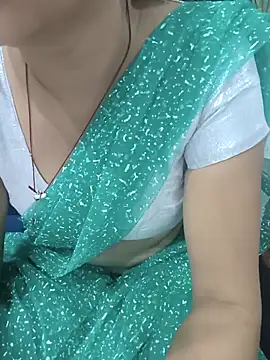 kaveerpooja947 online show from 04/03/26, 04:46