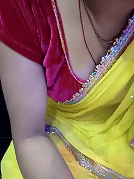 Snapshot of kaveerpooja947 chatting on 05/14/26, 04:48 kaveerpooja947 online show from 05/14/26, 04:48