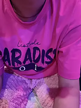 kaveerpooja947 online show from 11/17/25, 06:23