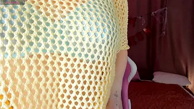 Colleen Blake online show from 10/27/25, 05:03