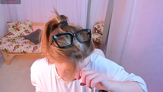 Colleen Blake online show from 02/05/26, 04:03