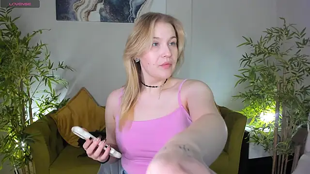 Colleen Blake online show from 06/01/26, 04:50