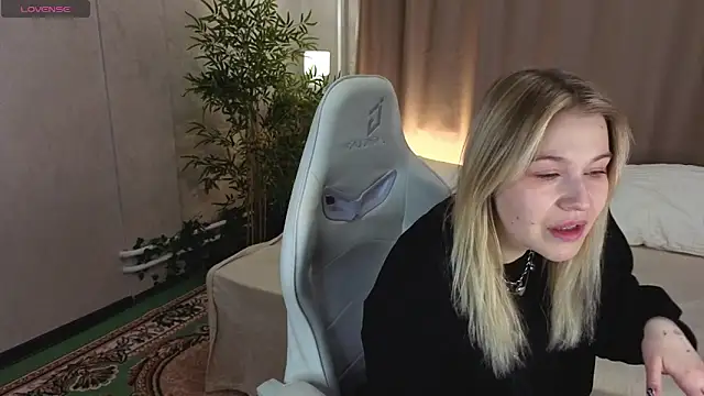 Colleen Blake online show from 04/07/26, 05:04