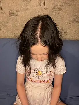 lalallalalaa- online show from 11/07/25, 03:16