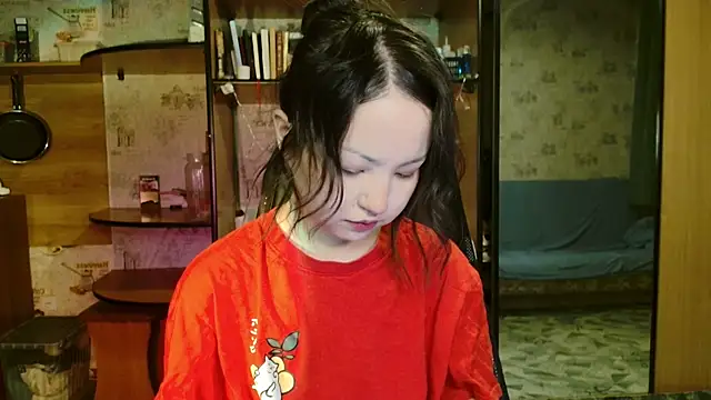 lalallalalaa- online show from 12/15/25, 04:13