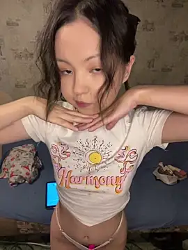 lalallalalaa- online show from 10/03/25, 03:02