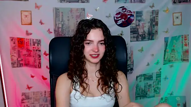  SusieSu  online show from 04/11/26, 06:33