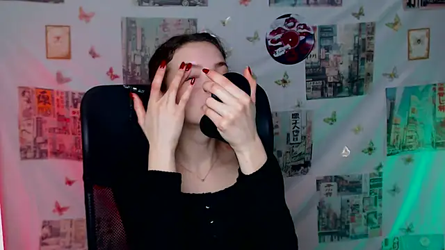  SusieSu  online show from 04/15/26, 06:30