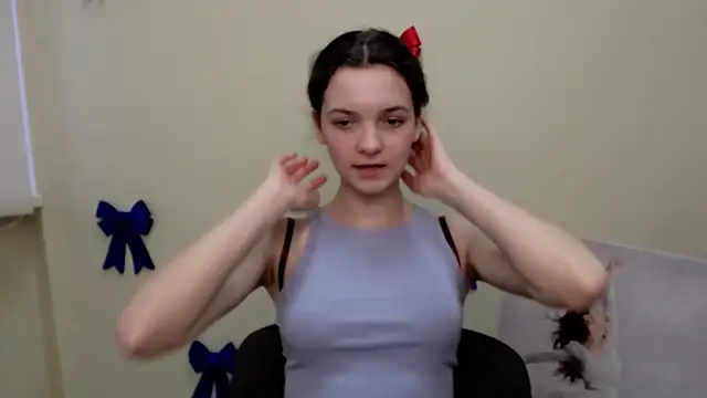  SusieSu  online show from 03/22/25, 10:17