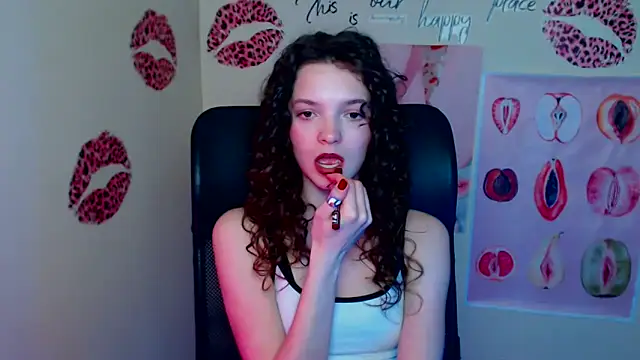  SusieSu  online show from 04/03/26, 06:47