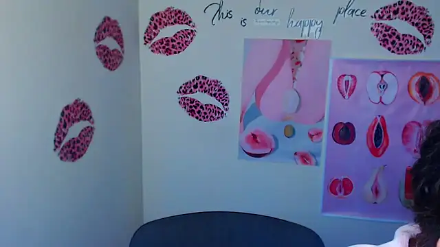  SusieSu  online show from 03/22/26, 07:21