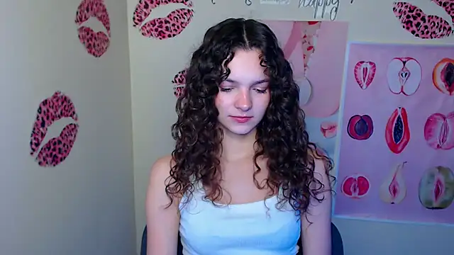  SusieSu  online show from 12/18/25, 07:18