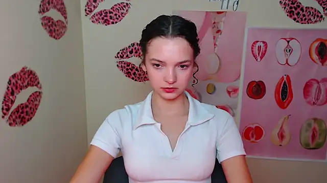  SusieSu  online show from 09/19/25, 06:39