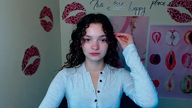  SusieSu  online show from 10/14/25, 06:36