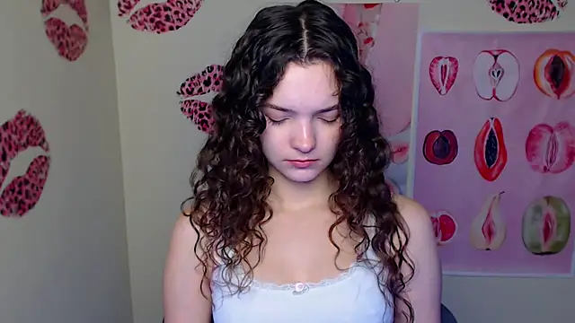  SusieSu  online show from 11/24/25, 07:19