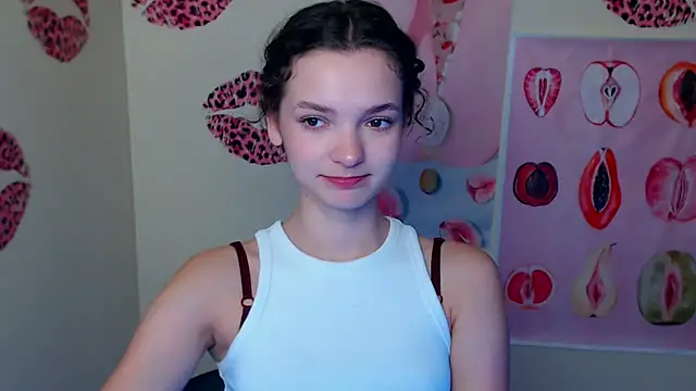  SusieSu  online show from 10/03/25, 06:26