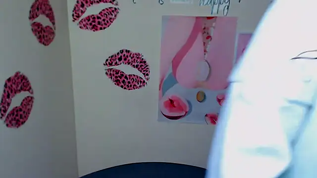  SusieSu  online show from 01/12/26, 07:37