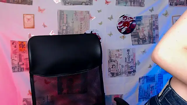  SusieSu  online show from 05/18/26, 06:18