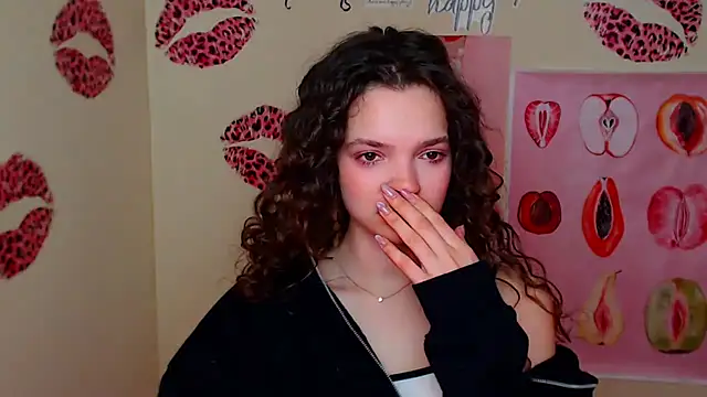  SusieSu  online show from 02/18/26, 07:06