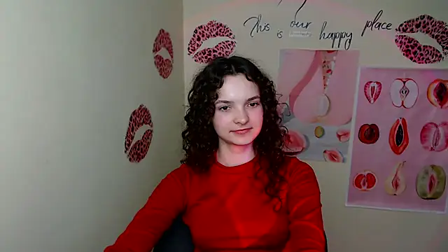  SusieSu  online show from 03/08/25, 05:07