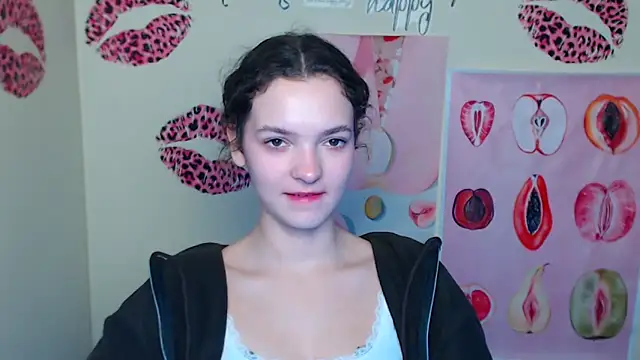  SusieSu  online show from 11/12/25, 06:50