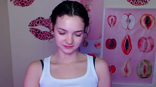  SusieSu  online show from 11/05/25, 07:22