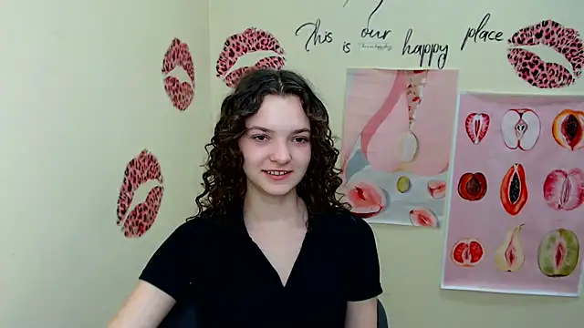  SusieSu  online show from 03/19/25, 01:29