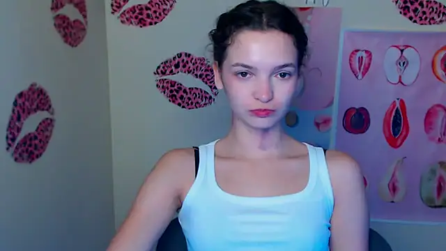  SusieSu  online show from 10/23/25, 06:34