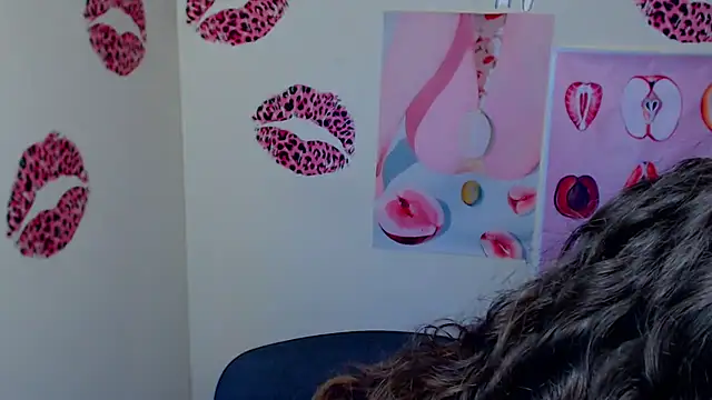  SusieSu  online show from 02/25/26, 07:30