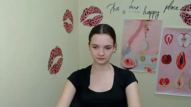  SusieSu  online show from 03/17/25, 04:01