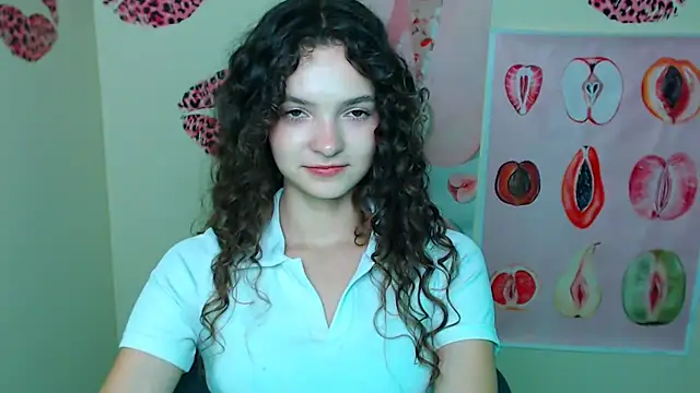  SusieSu  online show from 11/07/25, 08:57