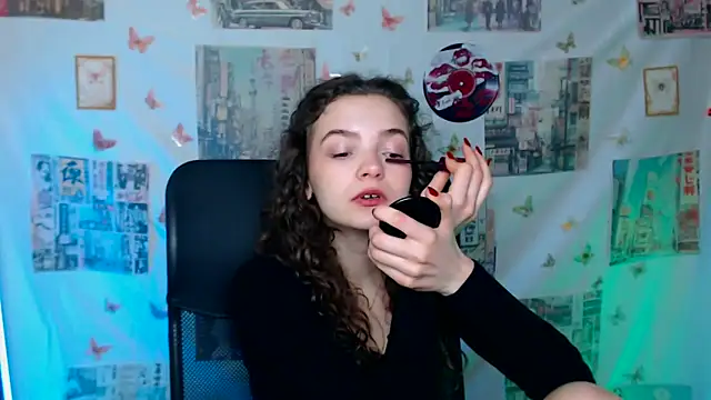  SusieSu  online show from 04/13/26, 06:17