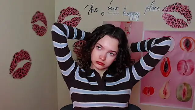  SusieSu  online show from 02/08/26, 07:17