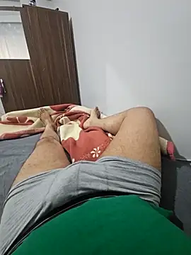 Snapshot of ogre chatting on 04/14/26, 03:06 ogre online show from 04/14/26, 03:06