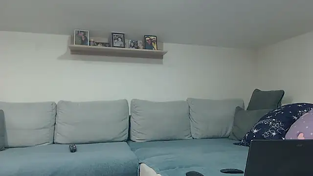 Ingerasul833 online show from 10/27/25, 05:03