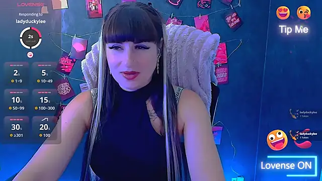 Snapshot of Violla_My chatting on 07/13/26, 05:51 Violla My online show from 07/13/26, 05:51