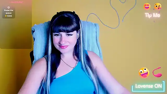Snapshot of Violla_My chatting on 07/08/26, 11:44 Violla My online show from 07/08/26, 11:44