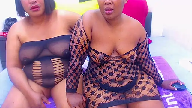 LICKABLEASSxxxx online show from 11/11/25, 04:29