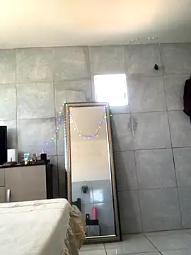 Gabrielleof online show from 12/04/25, 03:33