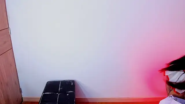 Snapshot of Tiffany_sander chatting on 03/11/25, 10:07 Tiffany sander online show from 03/11/25, 10:07