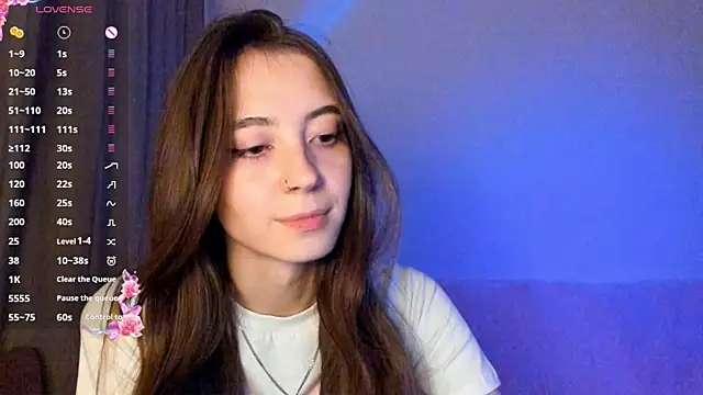 Snapshot of EvaBradley chatting on 09/23/25, 06:59 EvaBradley online show from 09/23/25, 06:59