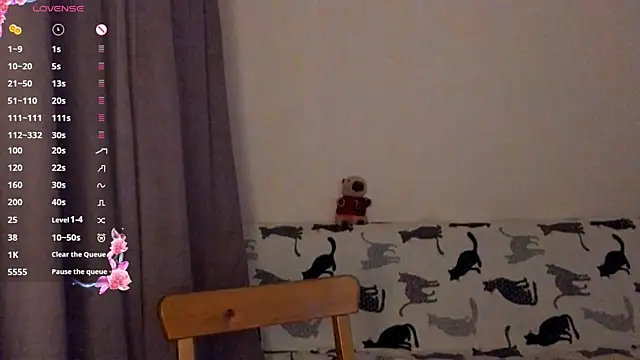 EvaBradley online show from 12/03/25, 07:57