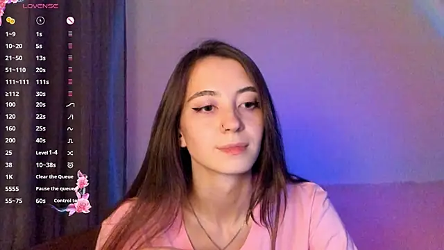 Snapshot of EvaBradley chatting on 09/17/25, 06:10 EvaBradley online show from 09/17/25, 06:10