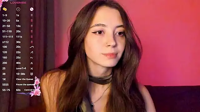 Snapshot of EvaBradley chatting on 09/20/25, 06:35 EvaBradley online show from 09/20/25, 06:35