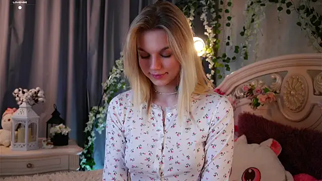 EdlinAlliston online show from 11/08/25, 01:25