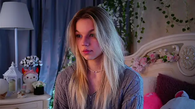 EdlinAlliston online show from 12/01/25, 02:18